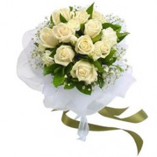 Collection of White Roses Bunch